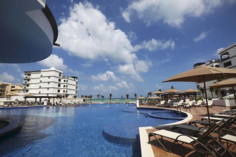 3 Bedrooms Condo Rental in Puerto Morelos, Quintana Roo