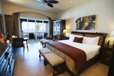 Grand Residences Riviera Cancun!! Junior Suite Beachfront !!