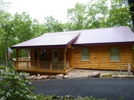 3 Bedrooms House Rental in Pleasant Valley, Pennsylvania