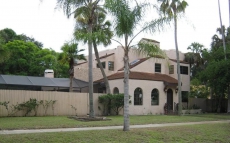 Mediterranean Style Mansion, Pool, Close To Beach
