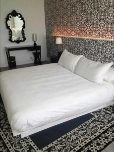 2 ROOMS 4 BEDS SANDY @ 1100 WEST CONDO HOTEL SoBe