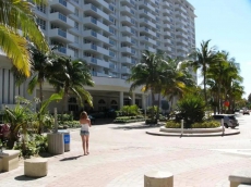 DECOPLAGE # 921 - South Beach