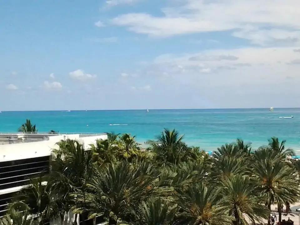 1 Bedroom Beachfront Studio Rental in Miami Beach, Florida