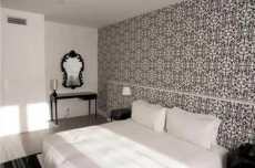 2 ROOMS 3 BEDS DIRECT BAY VIEW BALCONY @ 1100 WEST