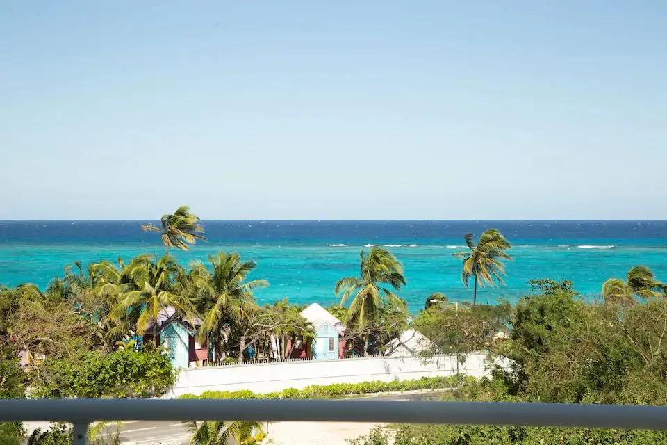 2 Bedrooms Condo Rental in Nassau, Bahamas