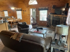 Mama Bear -  Pigeon Forge & Gatlinburg Great Smoky Mountains