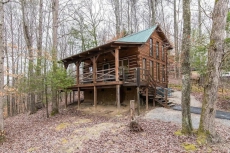 Hot Tub & Satellite - Small Family Cabin - Hillside Loft - Getaway to Red River Gorge, KY!
