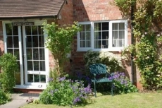 2 Bedrooms Cottage Fir Tree