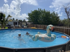 Huge 20’ pool above ground 