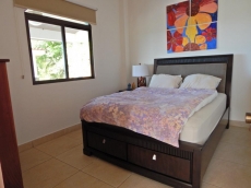 Beautiful house, very calm,  nested up the hill,  with spectacular  mountain and sea view, near the beach-Villa Barbara