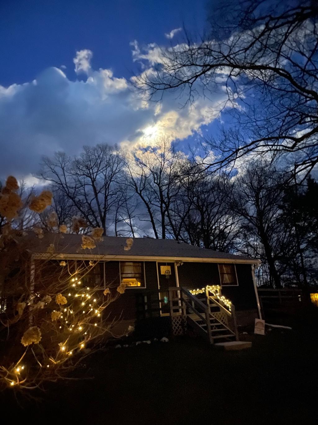 2 Bedrooms Lakefront Cottage Rental in New York, United States of America