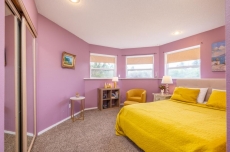 Designer apartment in serene luxury neighborhood