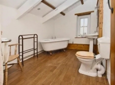 6 Bedrooms Farmhouse Lower Treleddyn