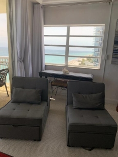 4 Insta-Worthy. Ocean Front-Best Corner unit in building. Everything is Luxurious