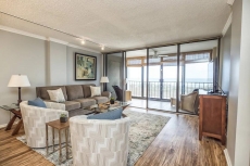 The Islander 2D: 2BR, 2BA, Sleeps 4 - oceanfront condo with pool!