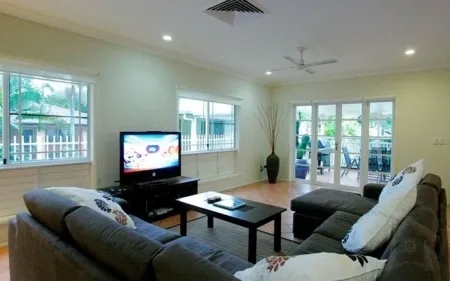 3 Bedrooms House Rental in Clifton Beach, Australia