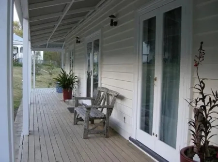 4 Bedrooms Cottage Rental in Silverdale, New zealand