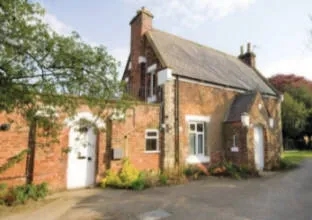 2 Bedrooms Cottage Rental in Pocklington, United Kingdom