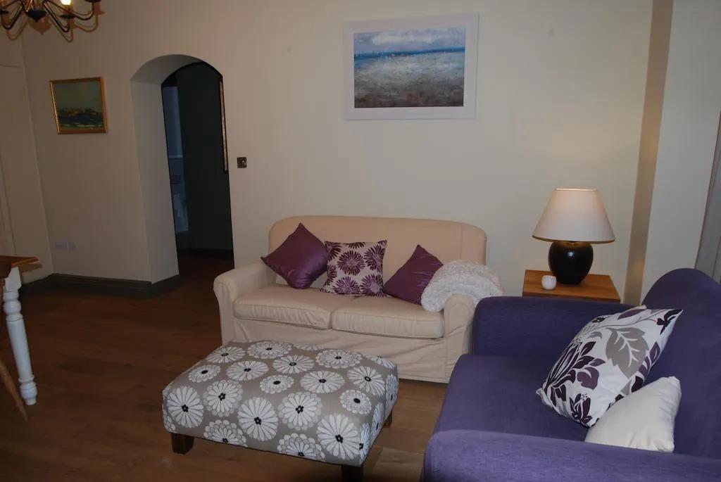 2 Bedrooms Apartment Rental in Fulham, United Kingdom
