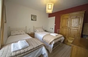 2 Bedrooms Cottage Rental in Tobermory, United Kingdom