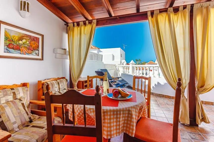 1 Bedroom Apartment Rental in Las Americas, Spain