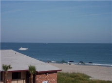 2 bedrooms in Cocoa Beach, Florida