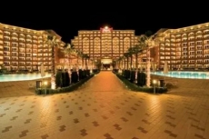 1 Bedroom Apartment Majestic Residence