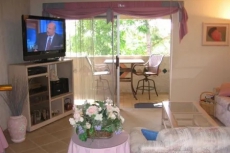 2 Bedrooms Condo Paradise Park