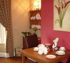 1 Bedroom BnB De-Bury House