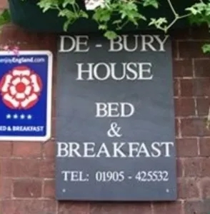 1 Bedroom BnB De-Bury House