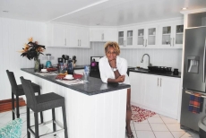 Gardens Edge - Spacious One Bedroom Apartment