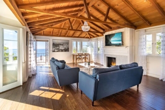 1 BR Mountain View Cottage Rental in Laguna Beach, California