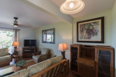 Beautiful Ocean View One Bedroom Condo Bordering Golf Course w/AC in Bedroom!