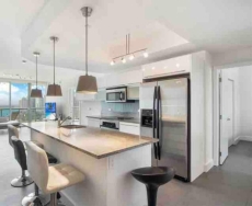 Modern & Chic Luxury Living With A View