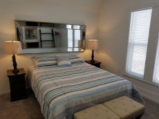 Downtown 2-Story Victorian-Style Cottage