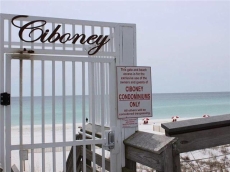 Ciboney 1014 *Beautiful 2 Bedroom / 2 Bath Condo*Steps to the Beach