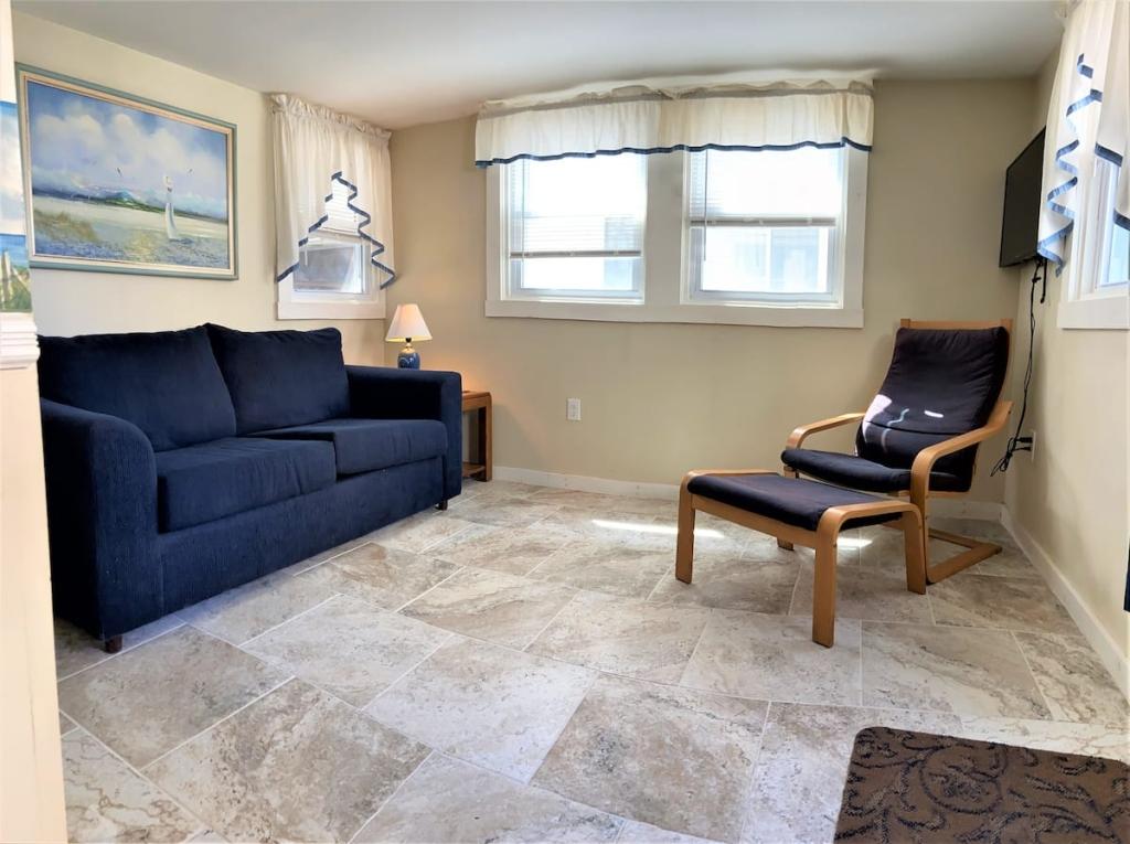 1 Bedroom House rental in Seaside Park, New Jersey. Enjoy the Bay or