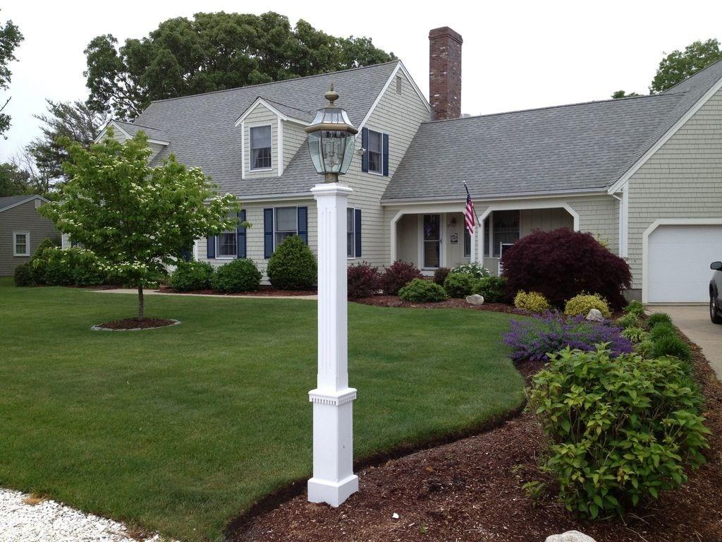 5 Bedrooms House rental in West Dennis, Massachusetts. Lovely, spacious home 50 yards to private beach