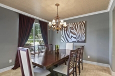 4 bd sleeps 10 /Theatre/Bar/ Spa bath/great loc