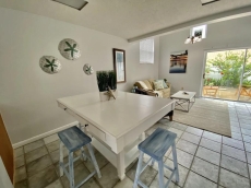 2165 Townhome style 2 miles from white sands of Belleair Beach