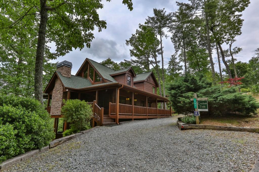 3 Bedrooms Lodge Rental in Cherry Log, Georgia