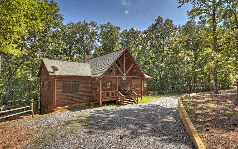 6 Bedrooms Mountain View Cabin Rental in Mineral Bluff, Georgia