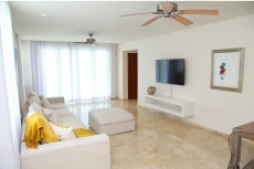 5BR 5.5BA House wPrivate pool steps from the beach