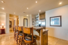 Luxurious Penthouse with Amazing Views!