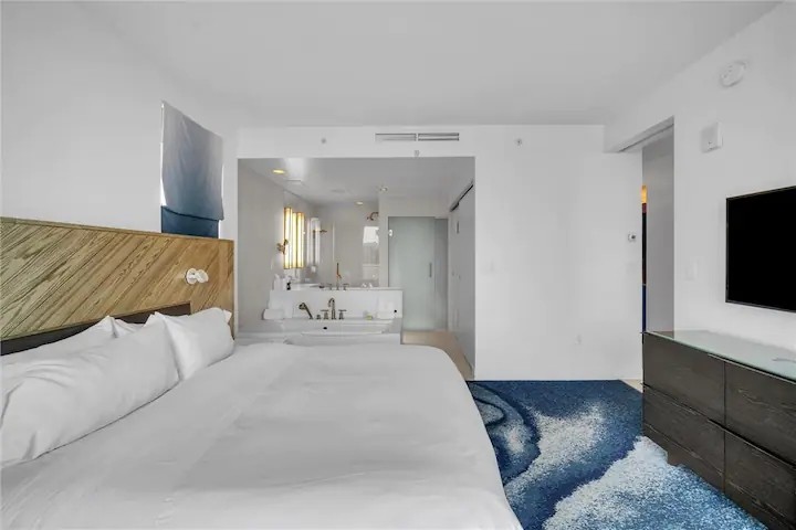 1 Bedroom Beachfront, Condo Rental in Fort Lauderdale, Florida