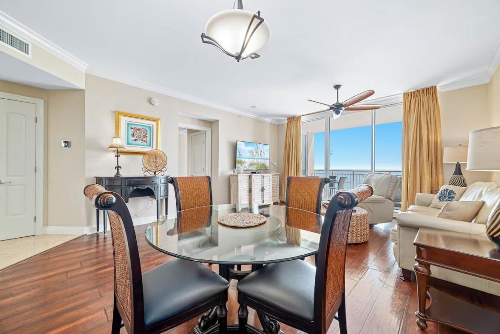 2 Bedrooms Beachfront Condo Rental in Perdido Key, Florida