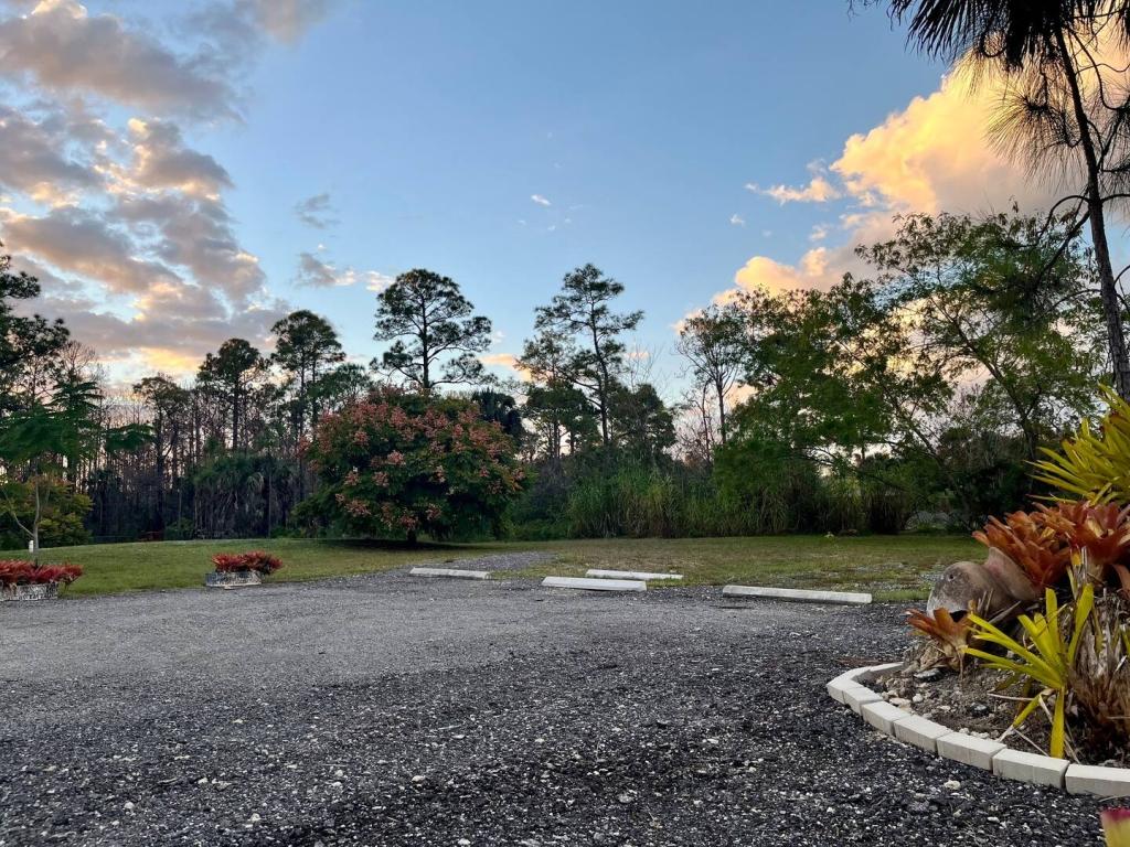 6 Bedrooms Guest House Rental in Naples, Florida