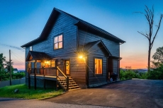 Brand New Cabin | Unique Fire Pit | Hot Tub | Game Room