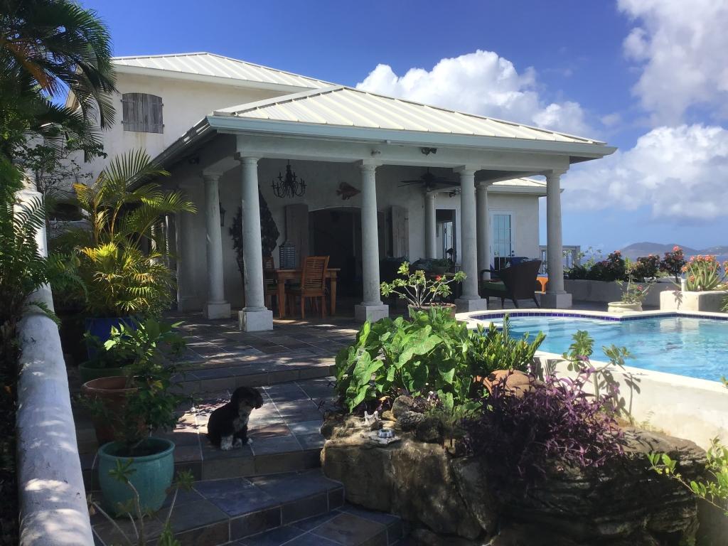 3 Bedrooms Villa rental with Private pool in Tortola, British Virgin Islands. Casa Luna
