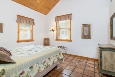 Homestead Cottages - Adobe Cottage